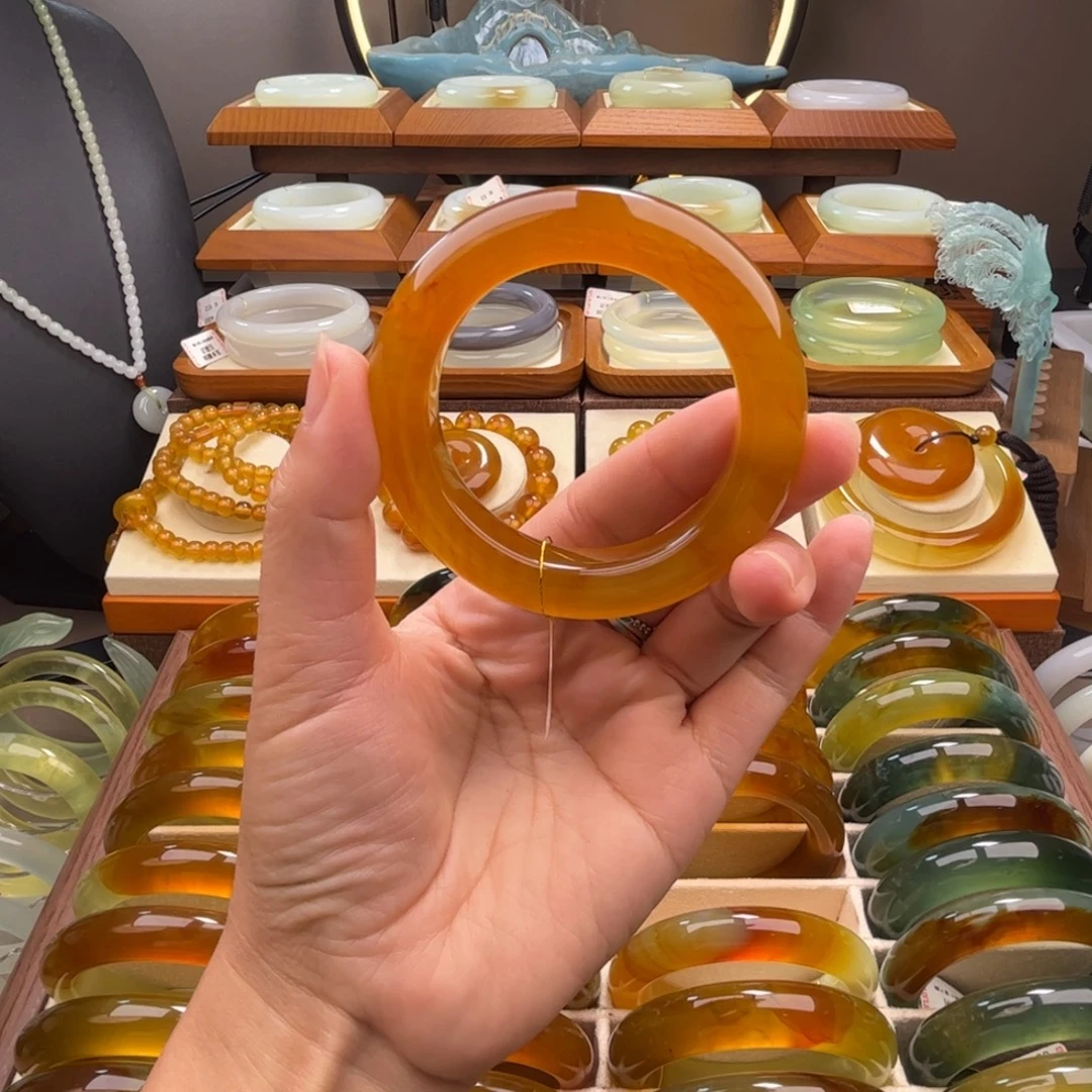 蛇纹石玉未镶嵌手镯54