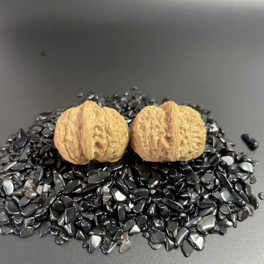 YC1229-8 【微修精对血麒麟】涞水溯源麻核桃专场文玩核桃手把件