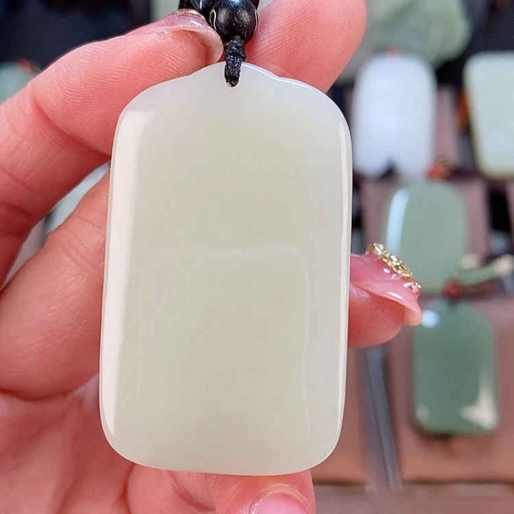 【闪购商品】和田玉颈饰未镶嵌