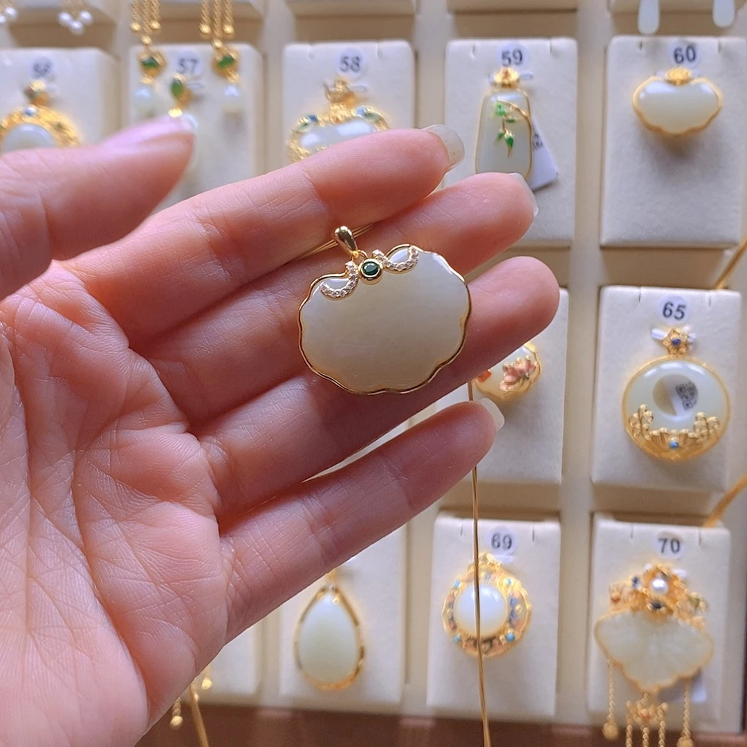 和田玉银S925镶嵌颈饰