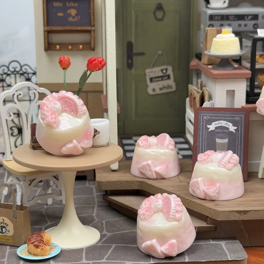 【朝朝定制】珠光草莓蛋糕 树脂仿真食玩摆件 DIY配件 手工创意饰品
