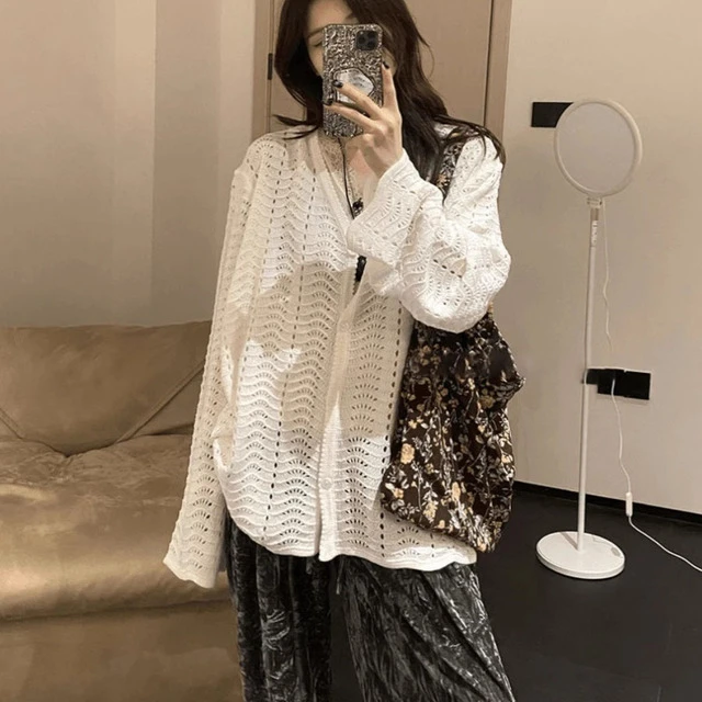 慵懒风镂空白色针织衫上衣女早春2025新款设计感小众百搭开衫外套