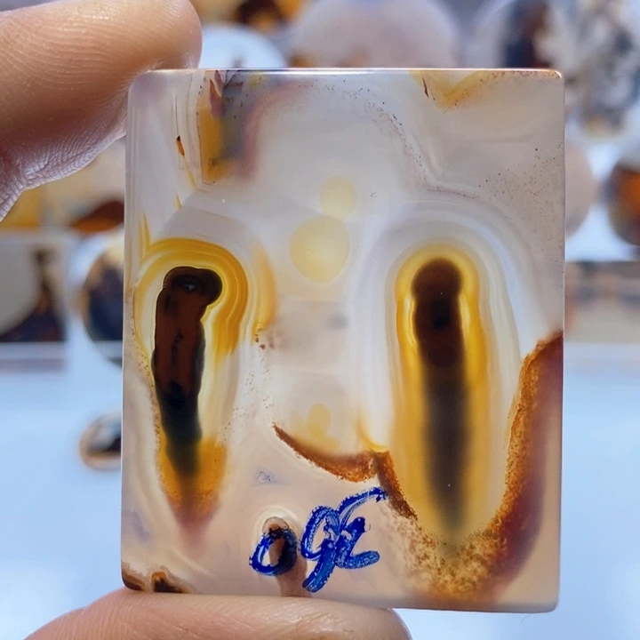 玛瑙/玉髓颈饰未镶嵌