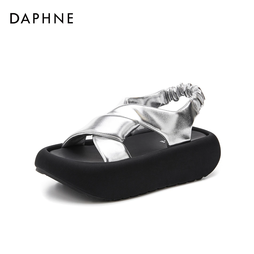 达芙妮时尚休闲百搭女士拖鞋夏季厚底露趾简约外穿松紧带平底凉鞋