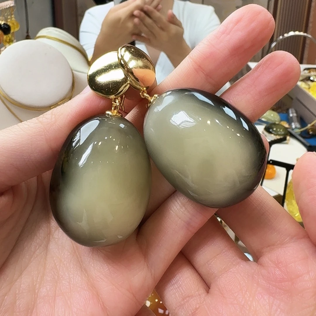 琥珀未镶嵌颈饰耳坠