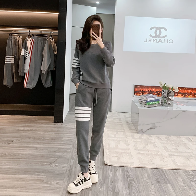 高级灰色休闲运动套装外穿卫衣女秋冬欧货宽松显瘦洋气减龄两件套