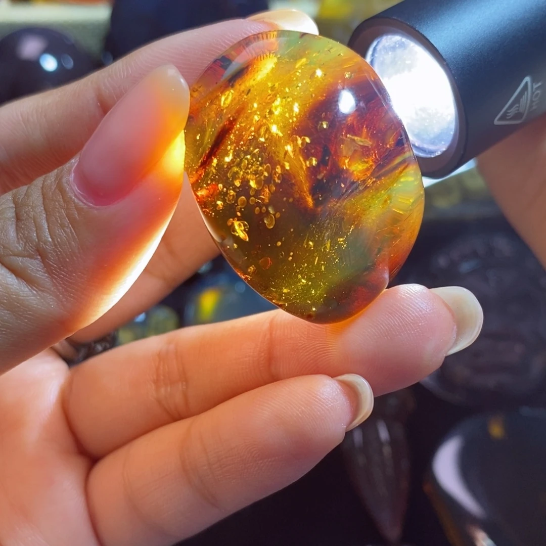 裸石琥珀未镶嵌珀