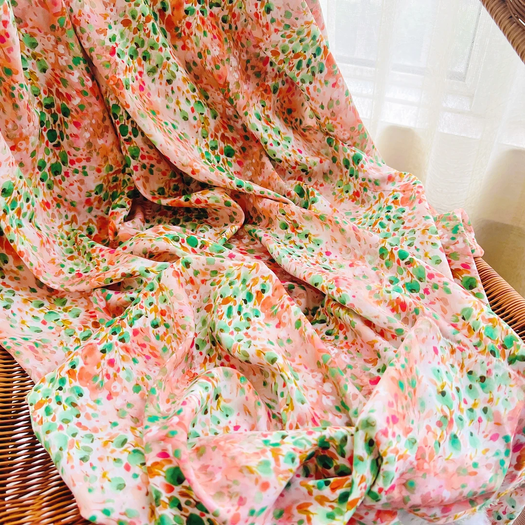 【2058两米包邮】爆款人造棉香云锻数码印花棉绸面料（非七天无理由）