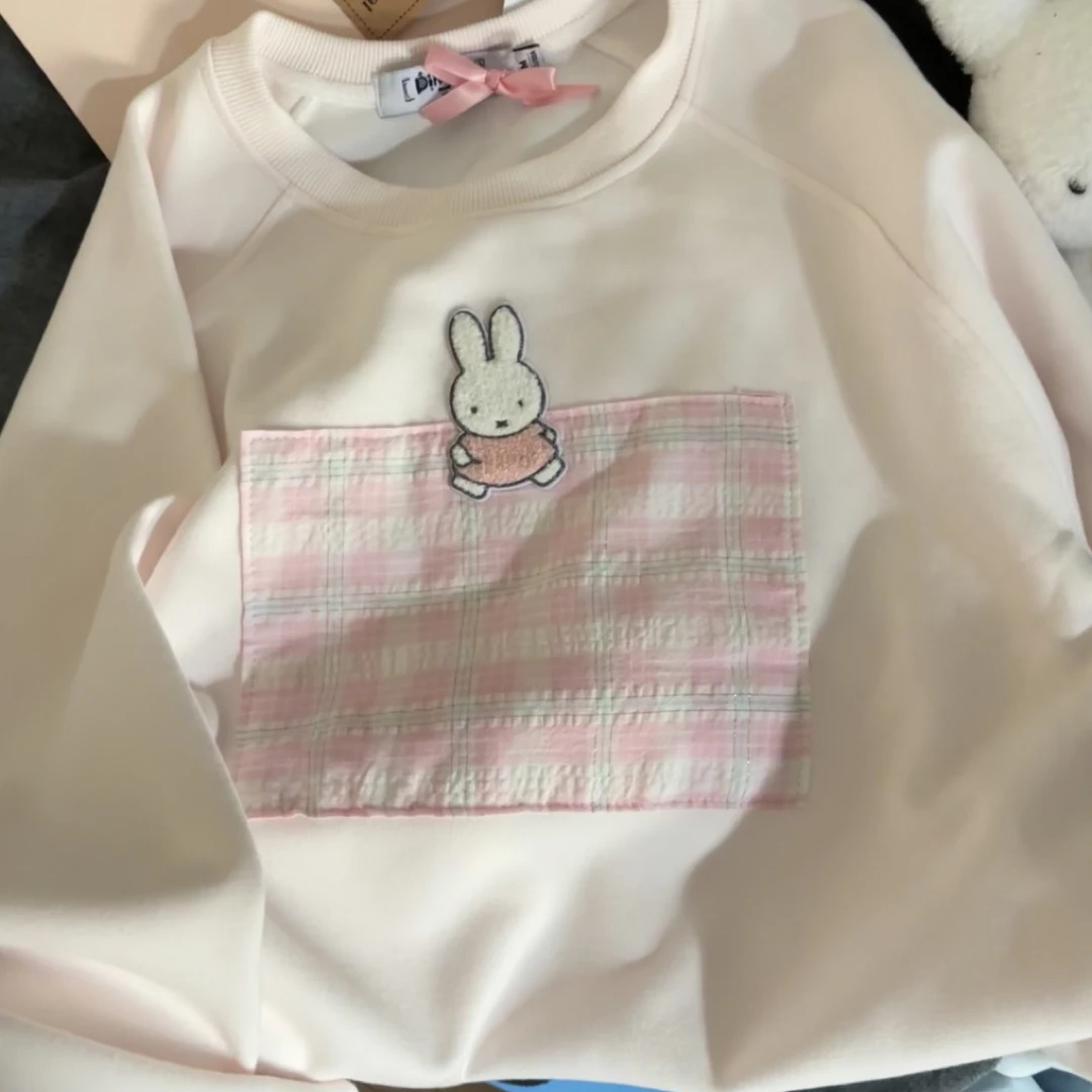 原创手工拼布小兔子宽松圆领长袖卫衣