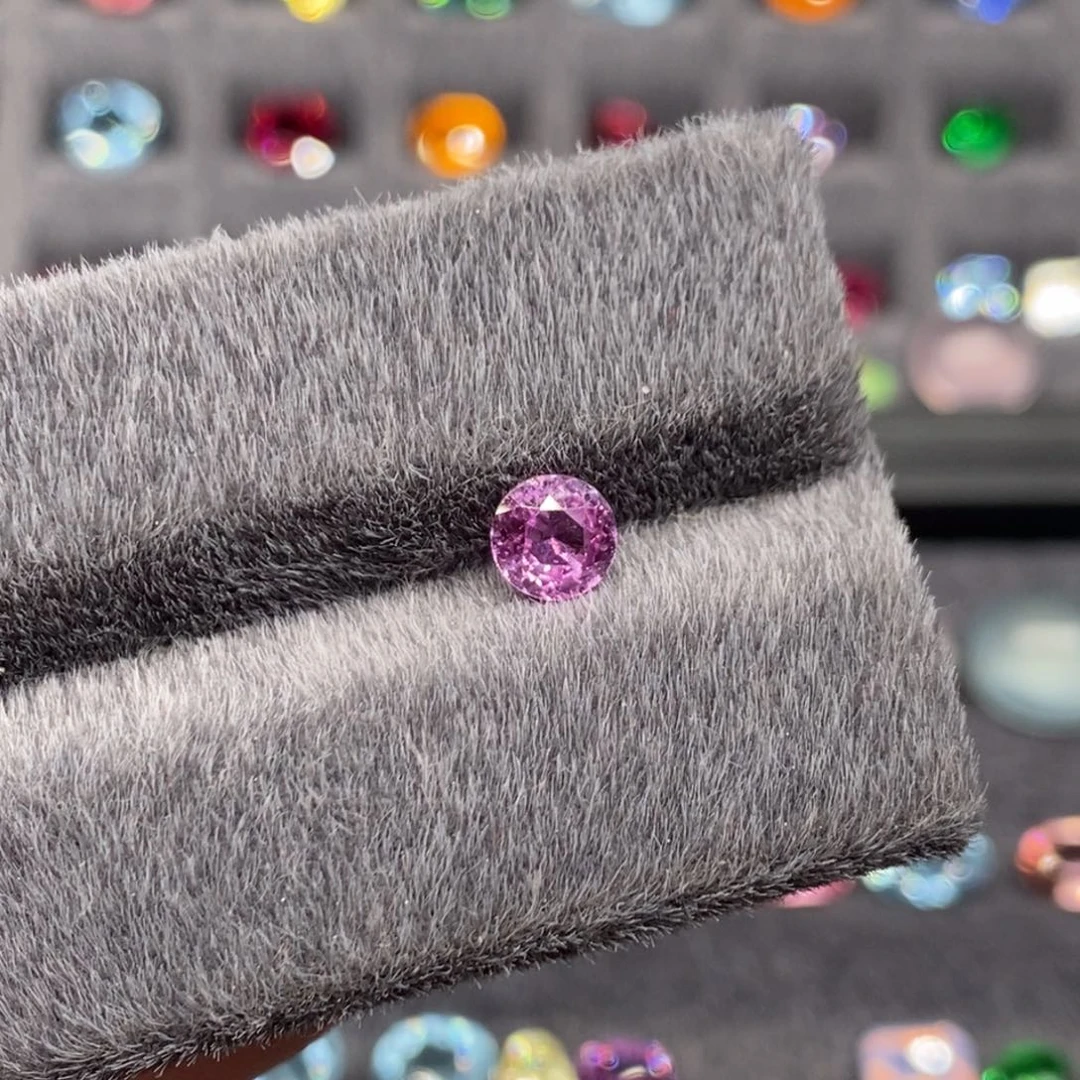 彩色蓝宝石裸石未镶嵌62分