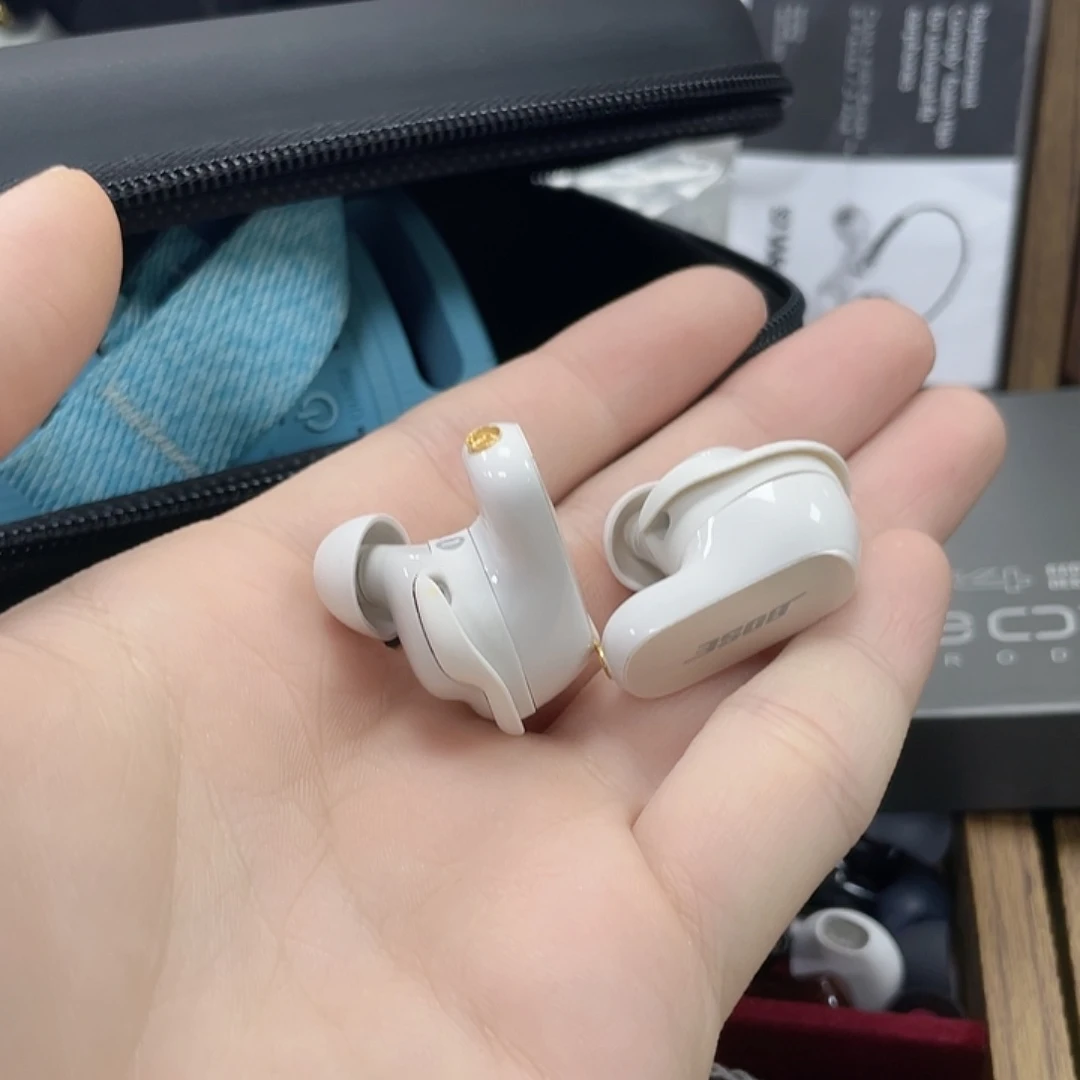 mmcx耳机头白色的
