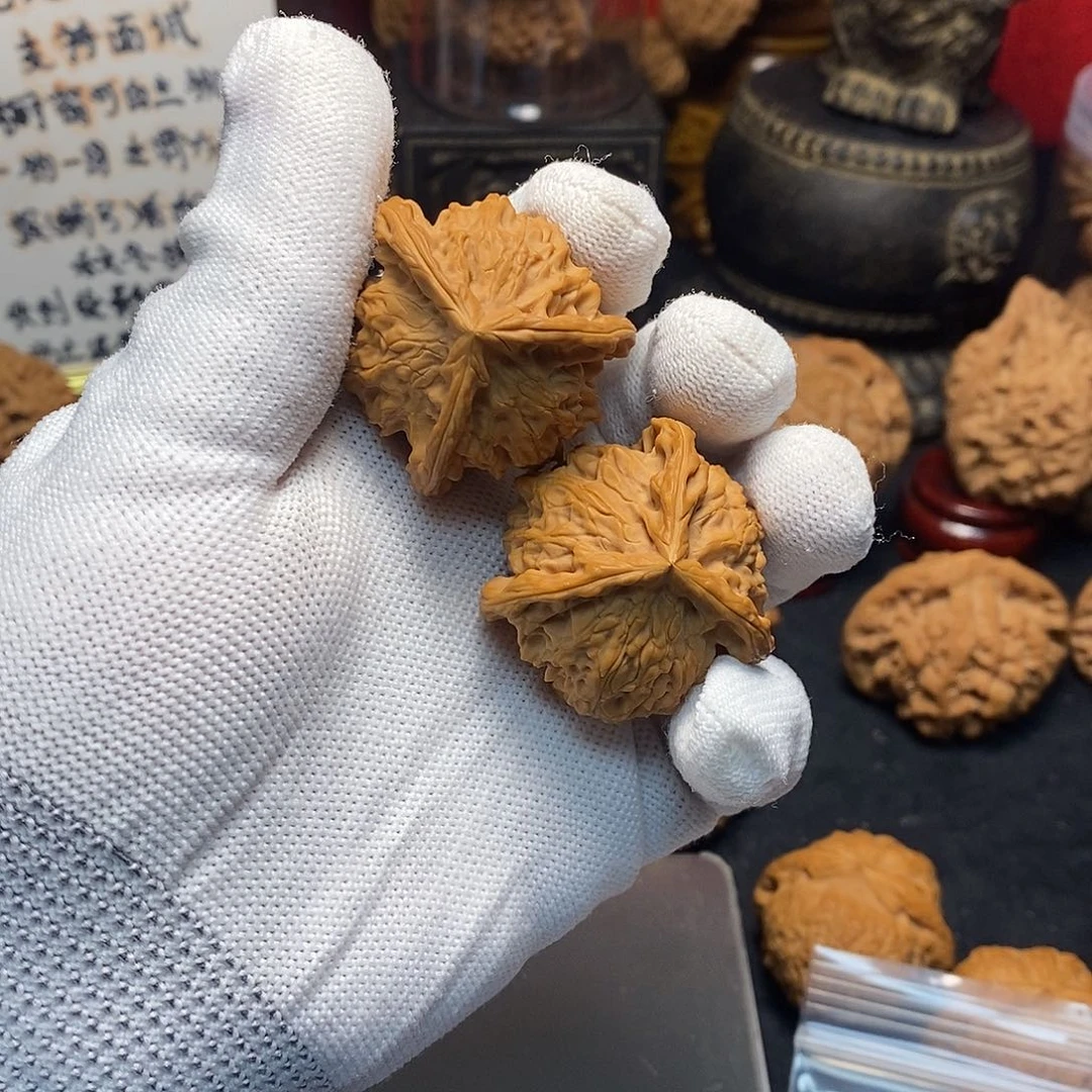 吊坠文玩核桃文玩核桃三棱