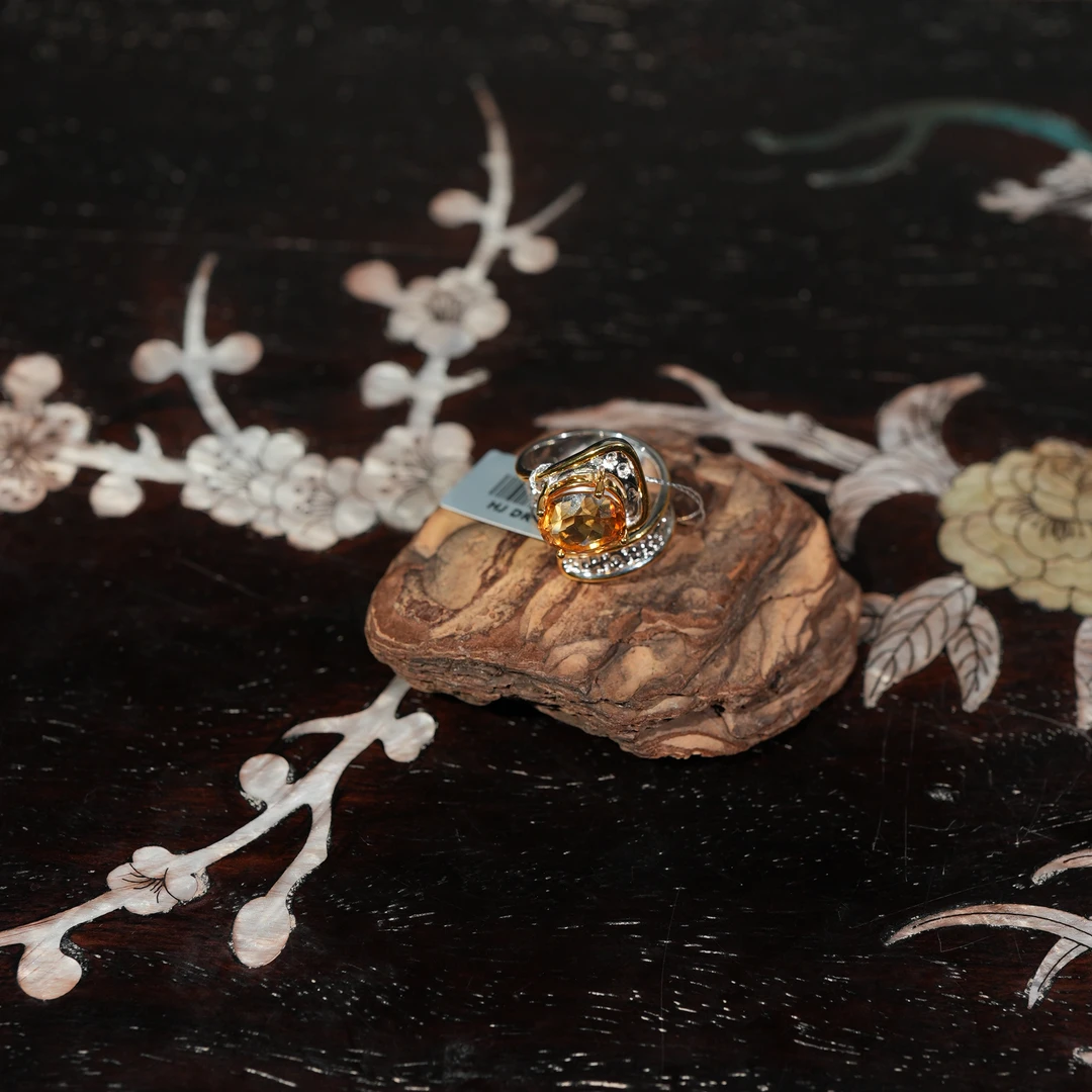 1.12香港王老板-水晶镶嵌戒指o63