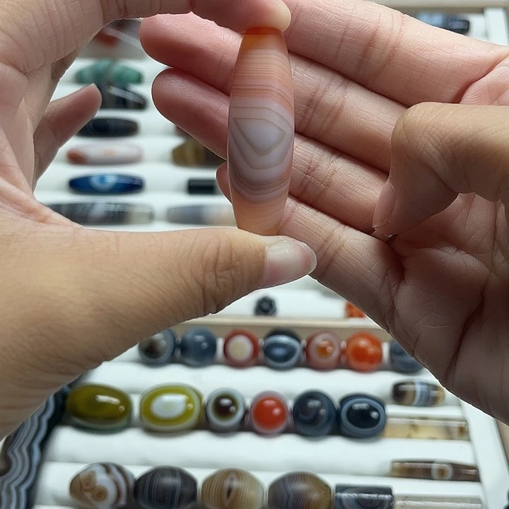玛瑙/玉髓合金颈饰