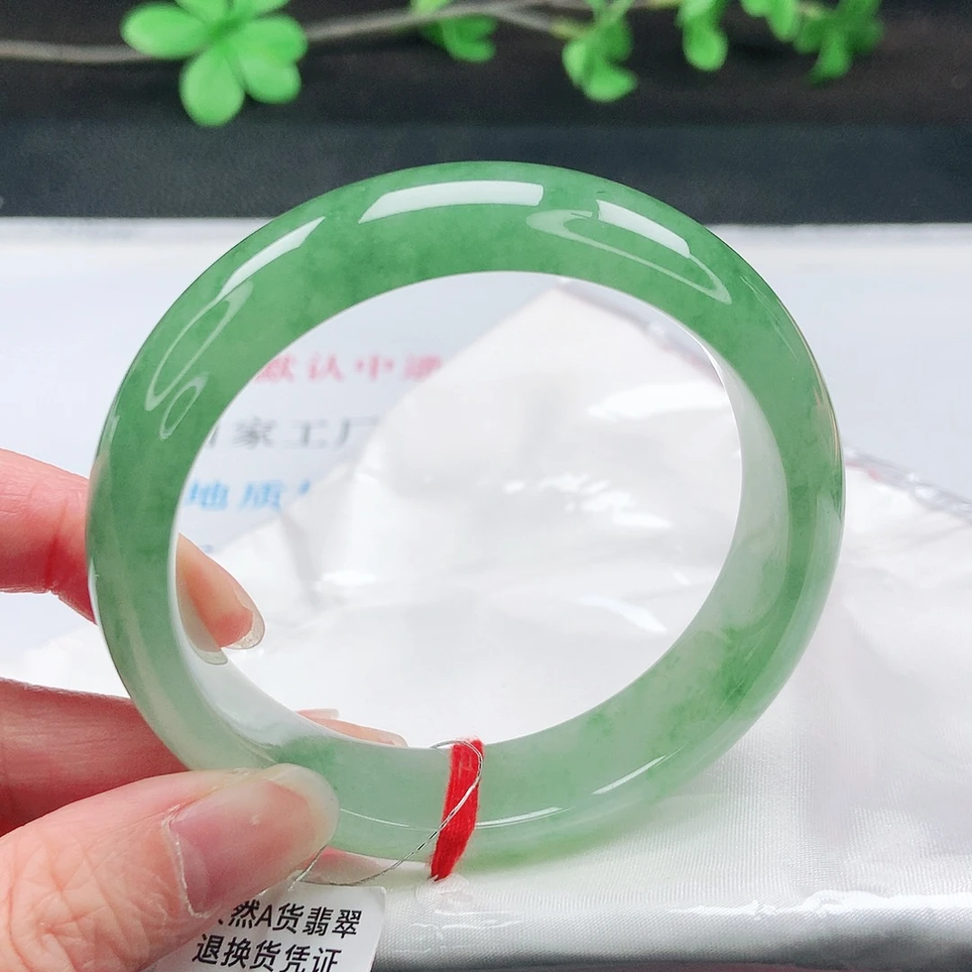翡翠未镶嵌手镯60圈