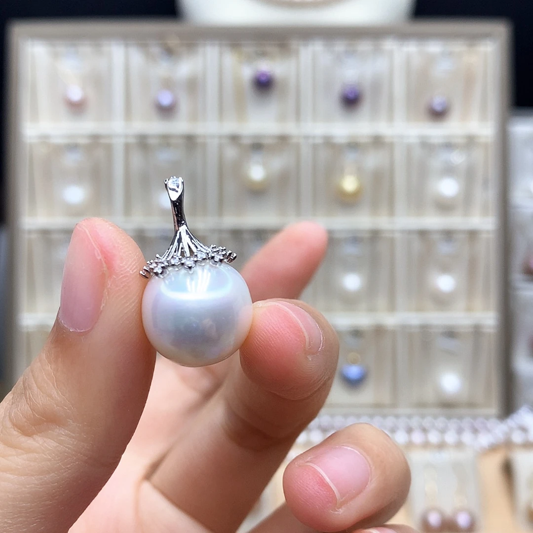 淡水珍珠合金颈饰