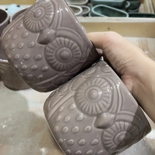 多肉绿植陶瓷花盆9.9包邮，有孔