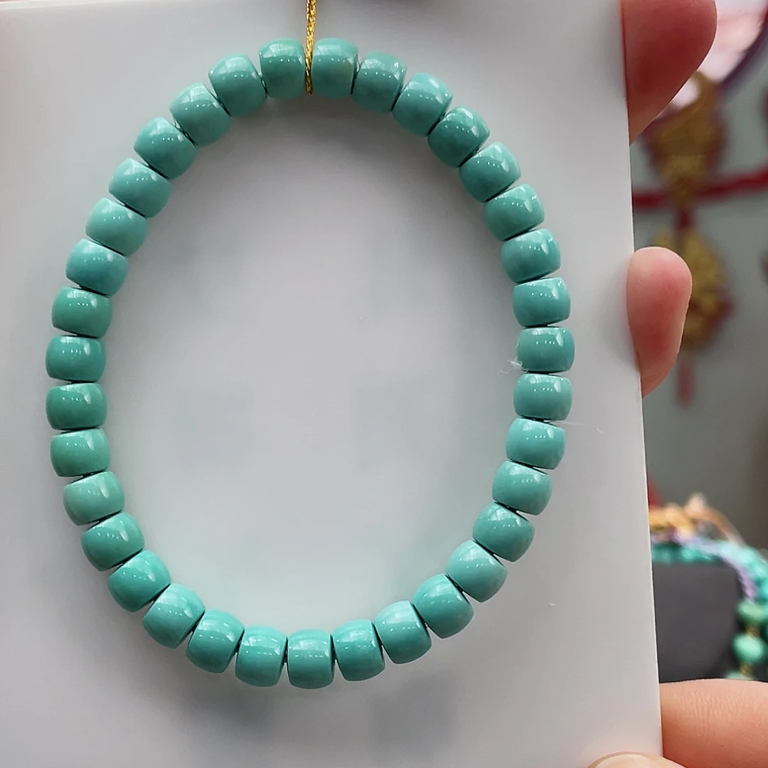 绿松石颈饰未镶嵌