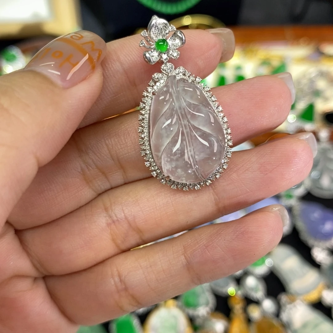 翡翠18K金镶嵌颈饰A货翡翠