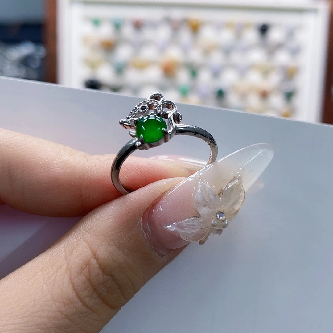 翡翠未镶嵌颈饰天然翡翠A货