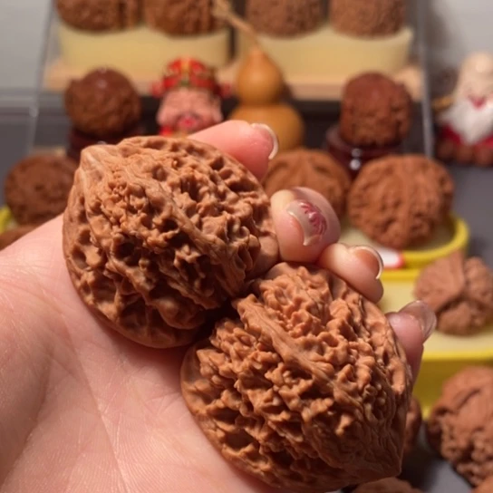 文玩核桃吊坠不**森40满天星