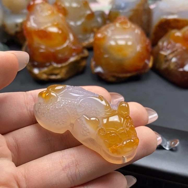 玛瑙/玉髓未镶嵌颈饰