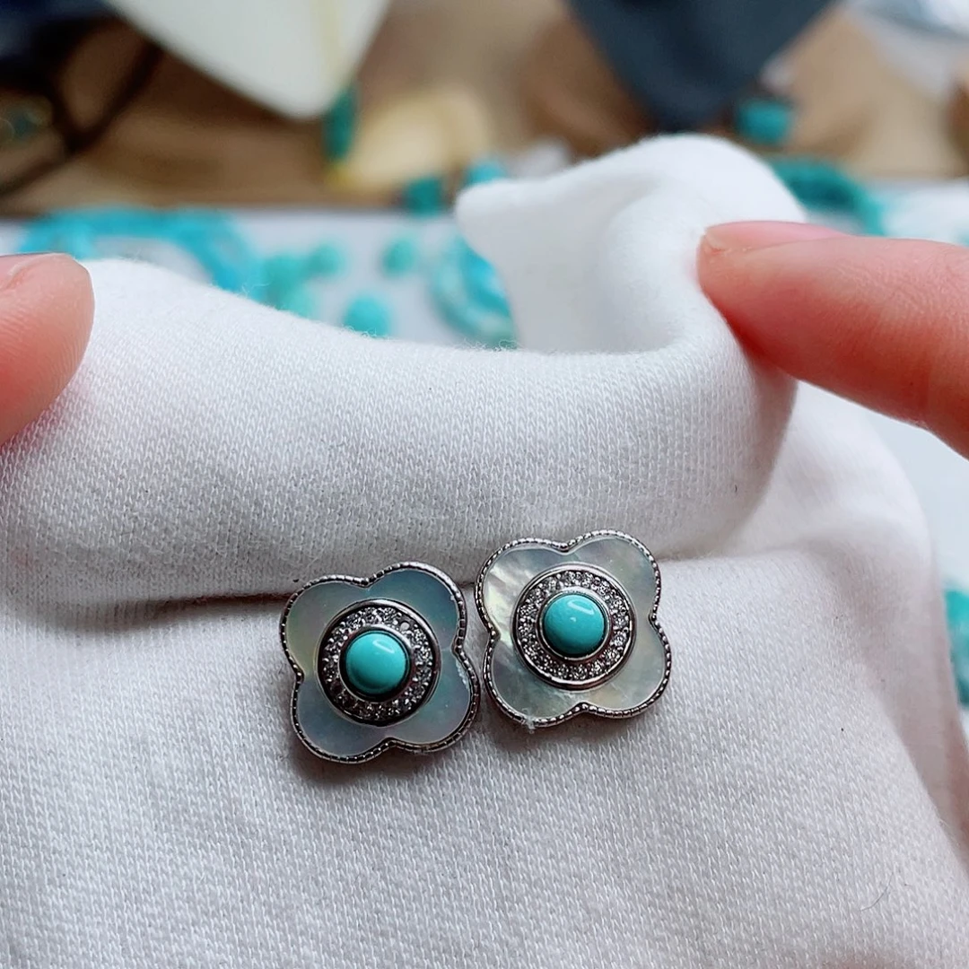 宁****绿松石未镶嵌绿松石