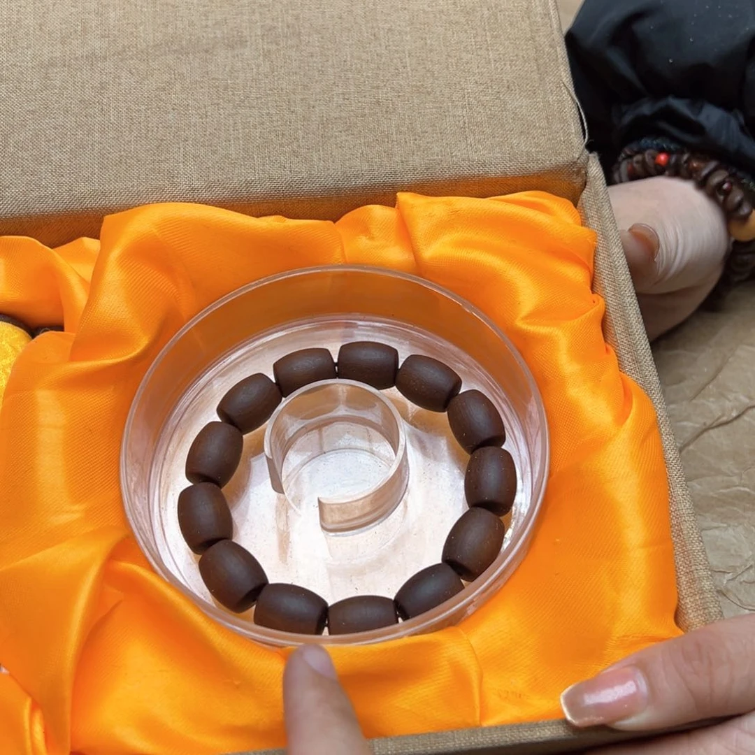 大叶紫檀（黑酸枝木类）