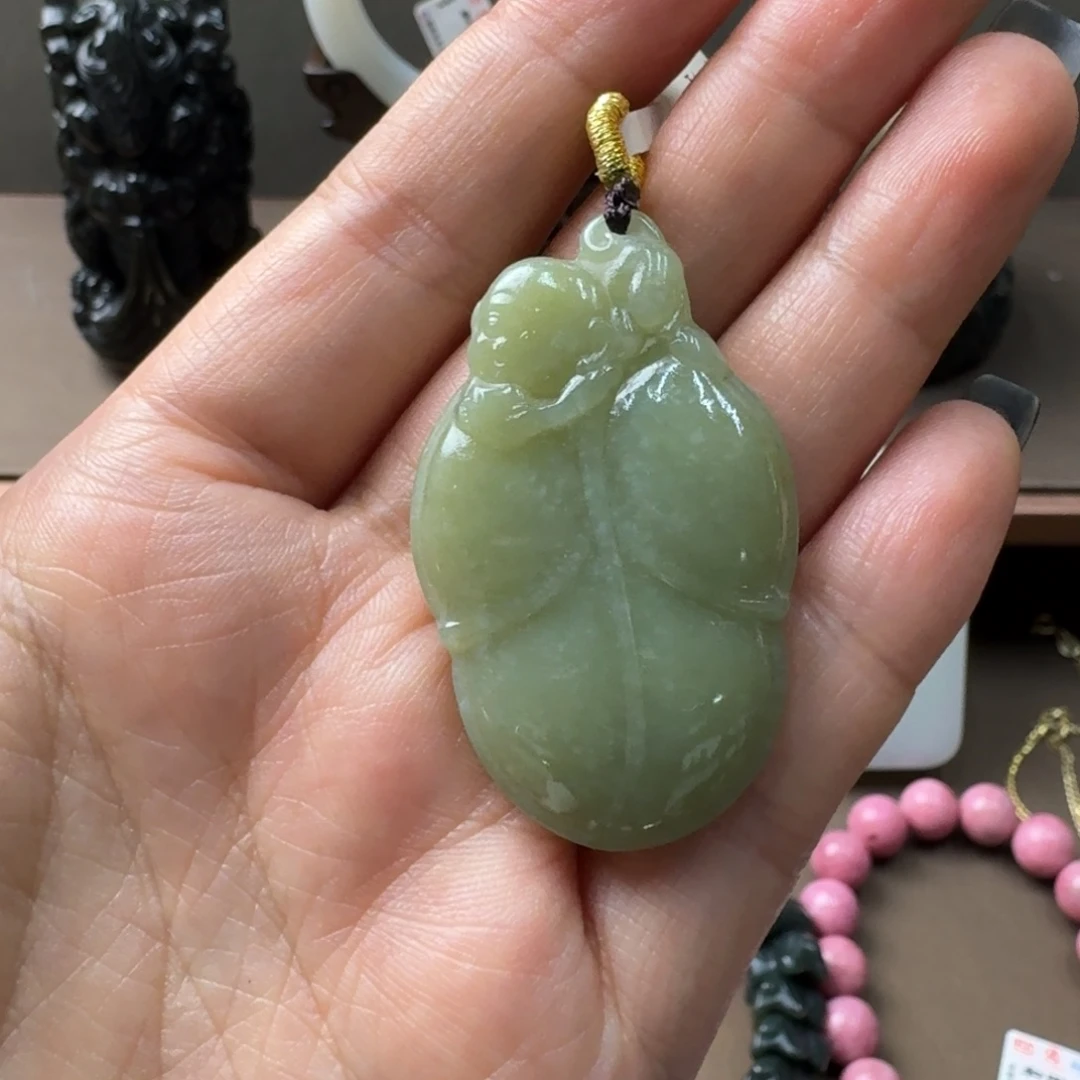 和田玉未镶嵌吊坠(不含链)