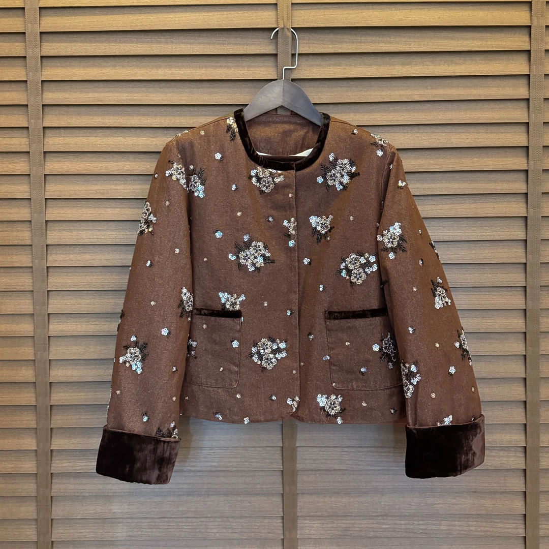 【阿柒服饰】咖色短款羽绒服欧洲站2024年新款欧货复古国亮片刺绣