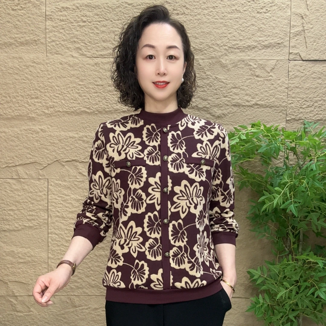 妈妈装流行时尚潮牌女装宽松秋装女士欧若拉独特漂亮休闲长袖百搭