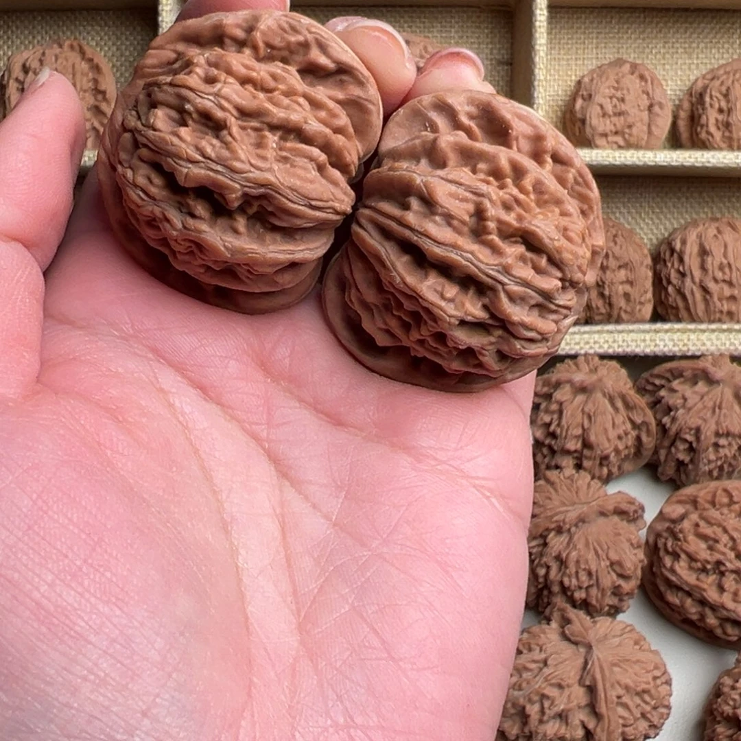 核桃把件哈*哈四座楼039号