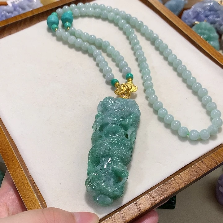 翡翠未镶嵌颈饰翡翠吊坠