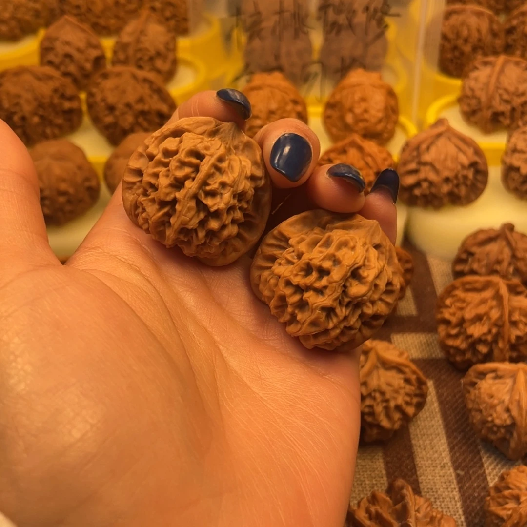 文玩核桃吊坠秦闷