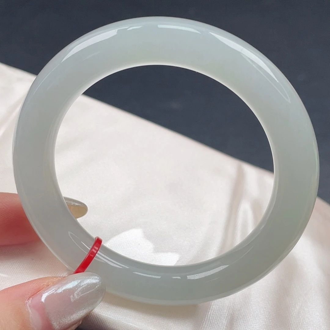 翡翠未镶嵌手镯53圆条