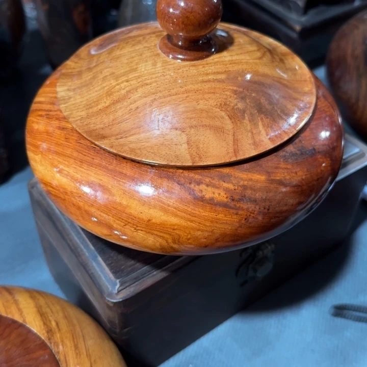 大果紫檀（缅甸花梨）黄茶叶罐1个