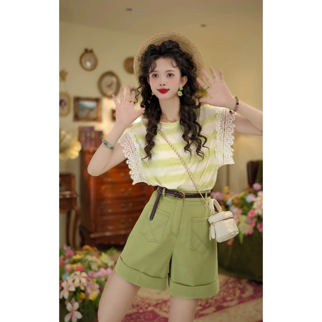 扣子家【薄荷脉动】港风复古圆领条纹T恤镂空拼接上衣KK0725591