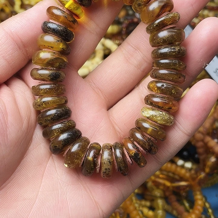 琥珀未镶嵌珠宝奇石