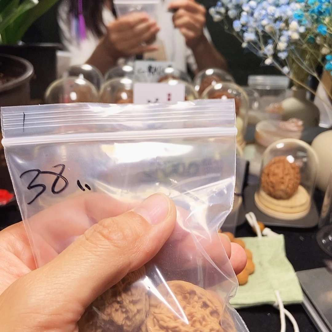 消*瑕疵水龙纹狮子头虚尖