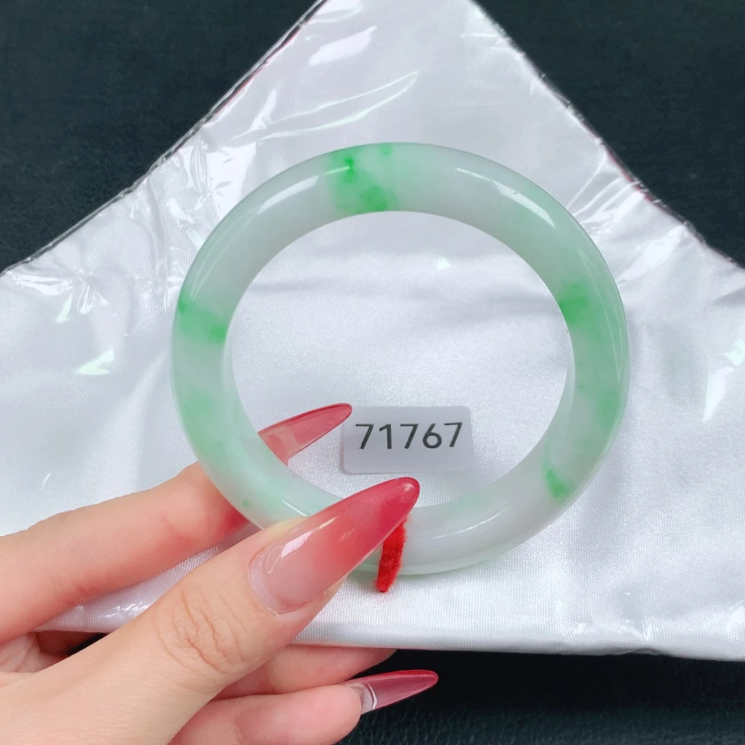 翡翠未镶嵌手镯天然翡翠手镯04