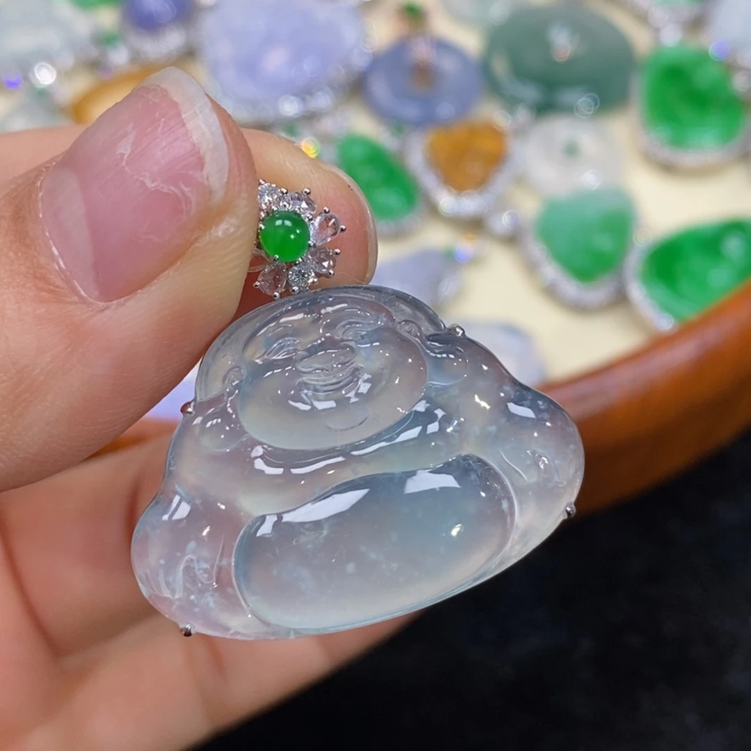 翡翠吊坠(赠链)18K金镶嵌