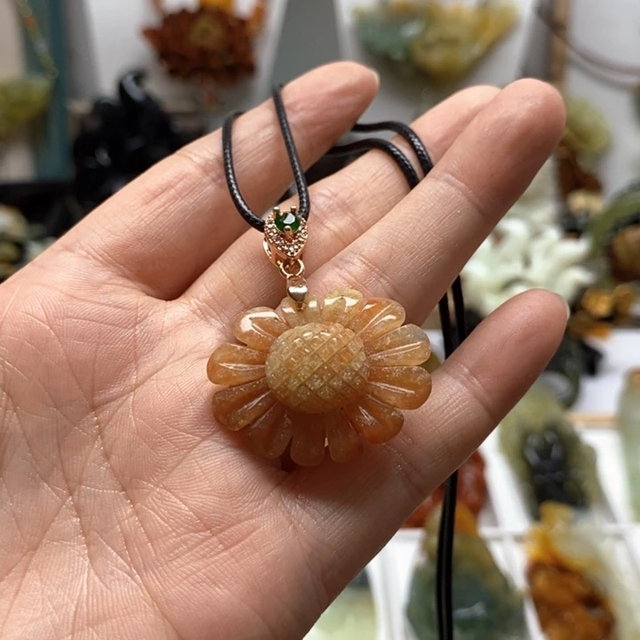 未镶嵌蛇纹石玉颈饰炸