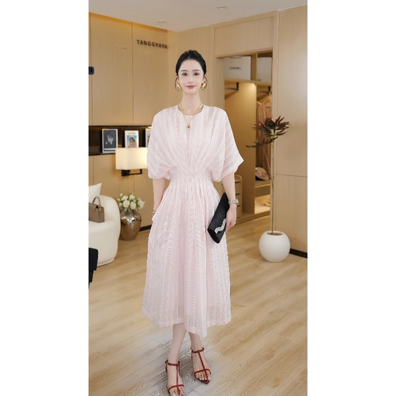 粉红泡泡 2025年夏季新款法式风收腰显瘦显高中长连衣裙女