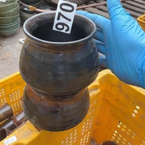 泥塑罐子两只微瑕品