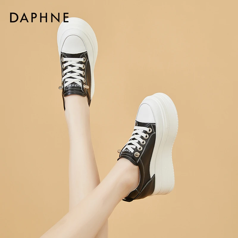 达芙妮品牌小个子厚底时尚女鞋2025新款厚底松糕小白鞋休闲运动鞋