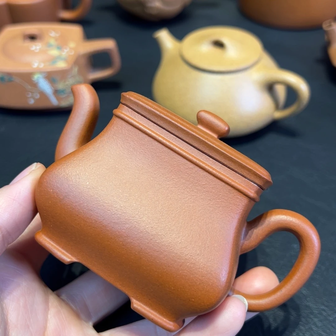 G****1容量150毫升，红泥，方尊