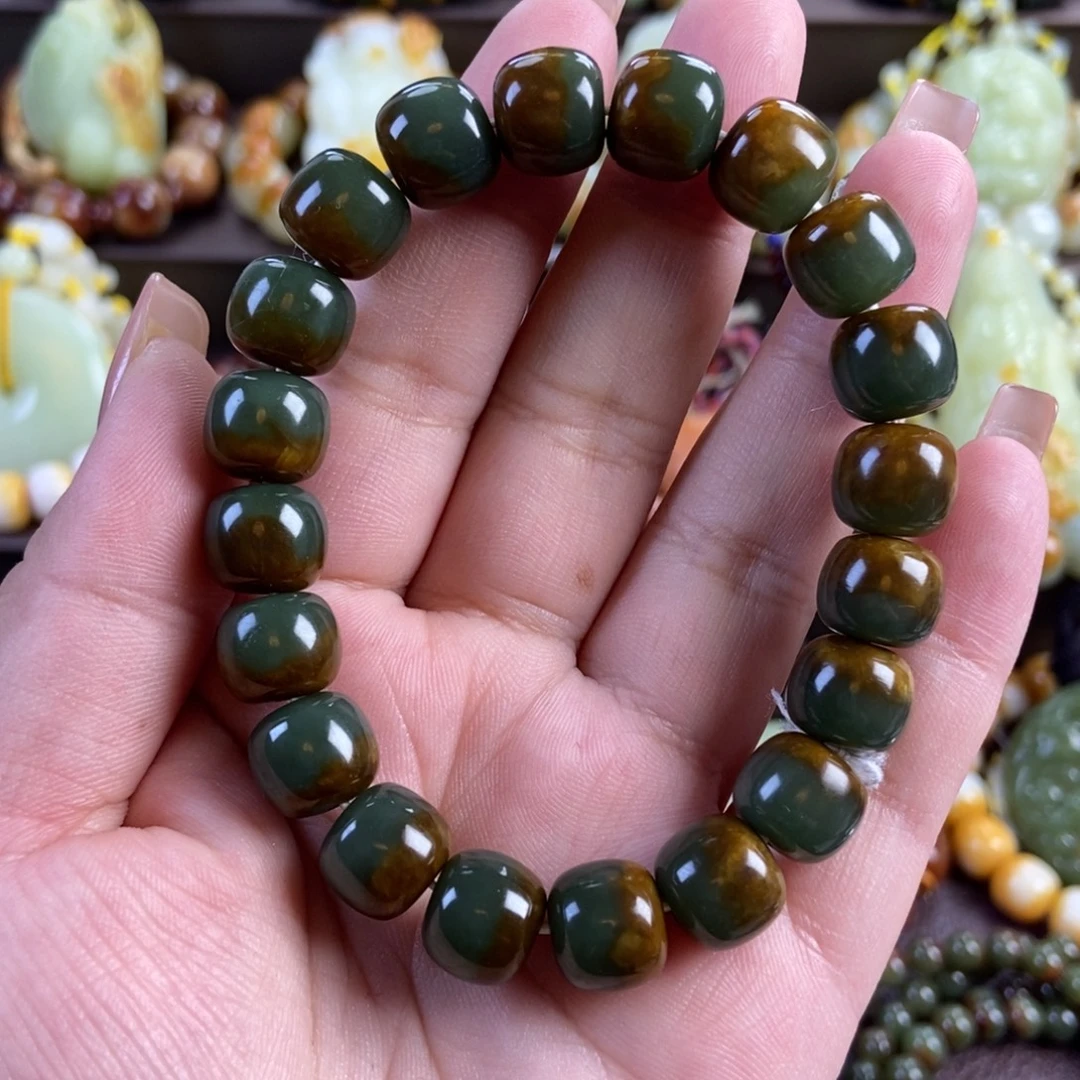 透闪石质玉未镶嵌手串