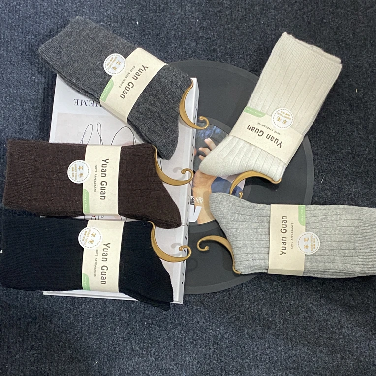 YUANGUAN男款冬季中筒纯色羊毛袜