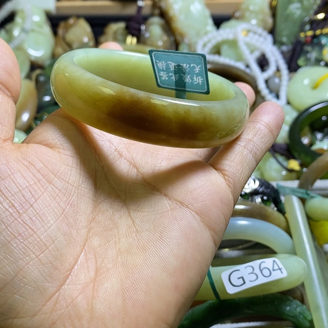 未镶嵌手镯和田玉59-60口径