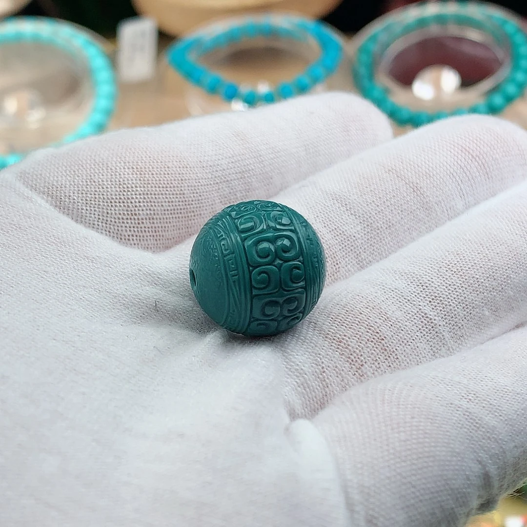 绿松石颈饰未镶嵌